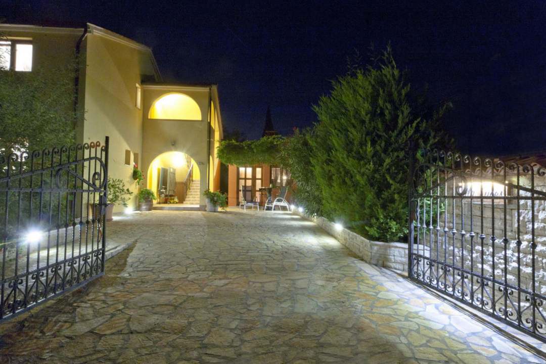 Villa Luces